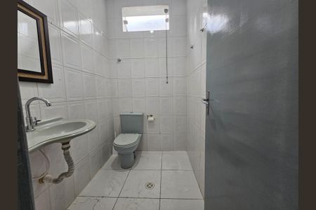 Casa à venda com 95m², 3 quartos e 2 vagasBanheiro 1