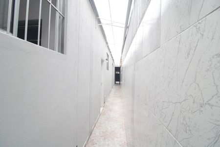 Corredor de apartamento para alugar com 1 quarto, 25m² em Cidade Dutra, São Paulo