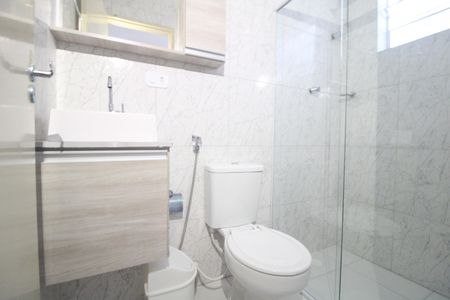 Banheiro Social de apartamento para alugar com 1 quarto, 25m² em Cidade Dutra, São Paulo