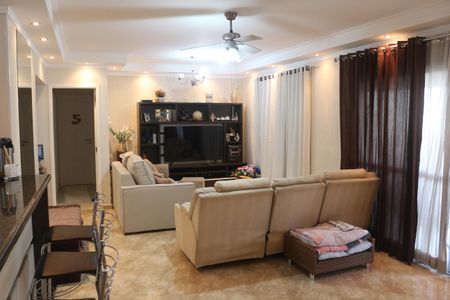 Apartamento à venda com 125m², 3 quartos e 2 vagasSala