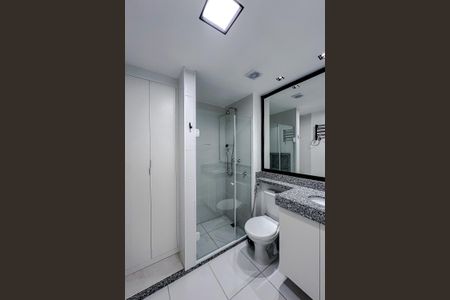 Banheiro de apartamento à venda com 1 quarto, 28m² em Brás, São Paulo