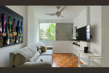 Apartamento à venda com 70m², 2 quartos e 1 vagaSala de TV