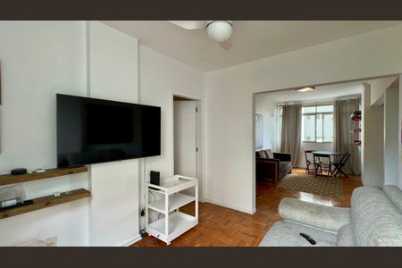 Apartamento à venda com 70m², 2 quartos e 1 vagaSala de TV