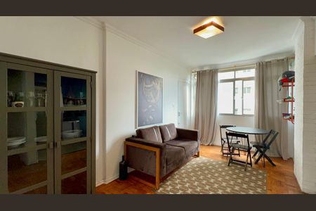 Apartamento à venda com 70m², 2 quartos e 1 vagaSala