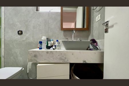 Apartamento à venda com 70m², 2 quartos e 1 vagaBanheiro