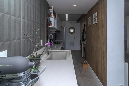 Apartamento à venda com 76m², 2 quartos e 1 vagaCozinha e Área de Serviço