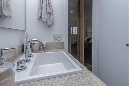 Apartamento à venda com 76m², 2 quartos e 1 vagaBanheiro da Suíte 2