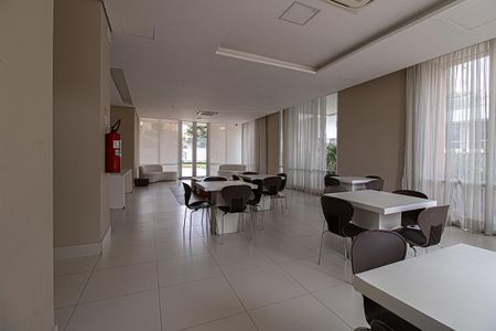 Apartamento à venda com 76m², 2 quartos e 1 vagaÁrea comum