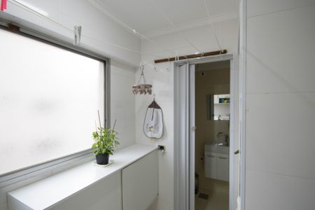 Apartamento para alugar com 70m², 2 quartos e 1 vagaÁrea de Serviço