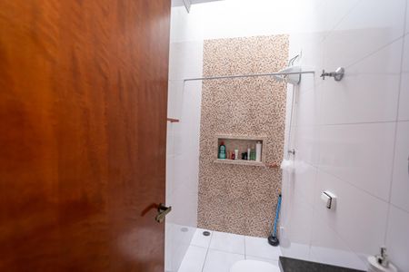 Casa à venda com 112m², 3 quartos e 2 vagas Casa à venda com 112m², 3 quartos e 2 vagasBanheiro Social