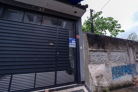 Casa à venda com 112m², 3 quartos e 2 vagas Casa à venda com 112m², 3 quartos e 2 vagas22/09/25 PLACA : ZNHJ-419