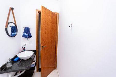 Casa à venda com 112m², 3 quartos e 2 vagas Casa à venda com 112m², 3 quartos e 2 vagasLavabo