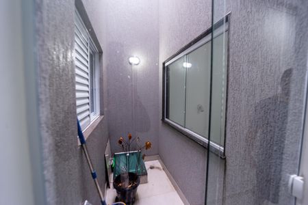 Casa à venda com 112m², 3 quartos e 2 vagas Casa à venda com 112m², 3 quartos e 2 vagasJardim de Inverno