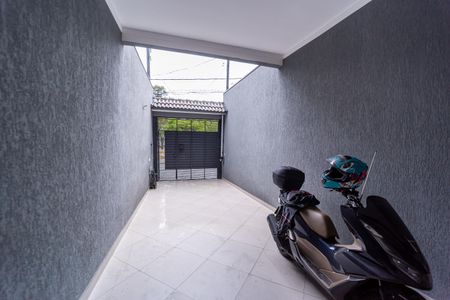 Casa à venda com 112m², 3 quartos e 2 vagas Casa à venda com 112m², 3 quartos e 2 vagasGaragem