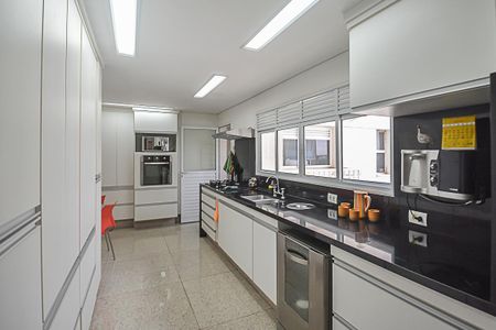 Apartamento à venda com 247m², 3 quartos e 4 vagasCozinha