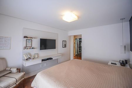 Apartamento à venda com 247m², 3 quartos e 4 vagasSuíte 3