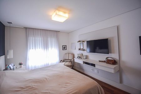 Apartamento à venda com 247m², 3 quartos e 4 vagasSuíte 3