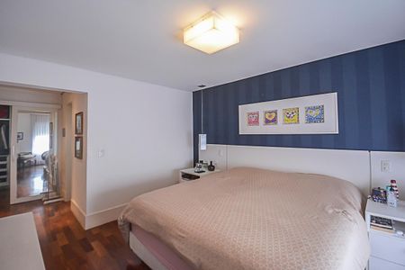 Apartamento à venda com 247m², 3 quartos e 4 vagasSuíte 3