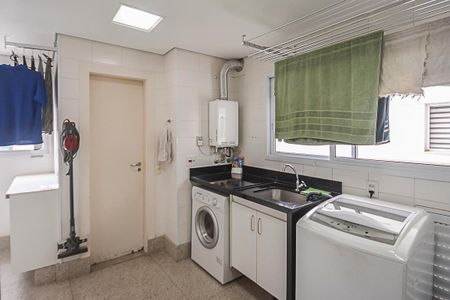 Apartamento à venda com 247m², 3 quartos e 4 vagasÁrea de Serviço