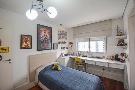 Apartamento à venda com 247m², 3 quartos e 4 vagasSuíte 2