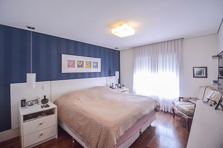 Apartamento à venda com 247m², 3 quartos e 4 vagasSuíte 3