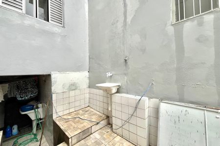 Casa para alugar com 20m², 1 quarto e sem vagaÁrea de Serviço
