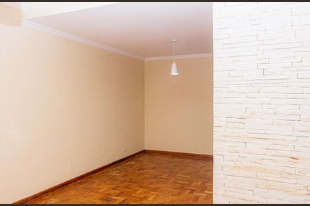 Sala de casa de condomínio para alugar com 3 quartos, 150m² em Campo Grande, São Paulo