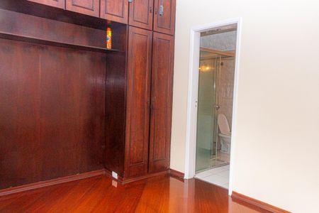 Casa de condomínio para alugar com 150m², 3 quartos e 2 vagasSuíte 1