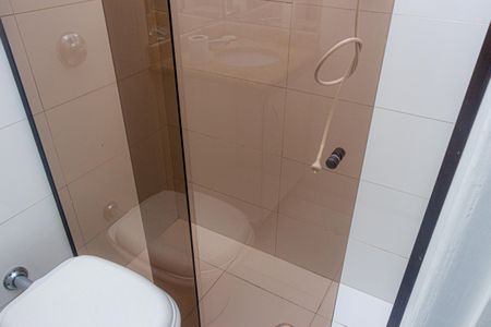 Casa de condomínio para alugar com 150m², 3 quartos e 2 vagasBanheiro da Suíte 2