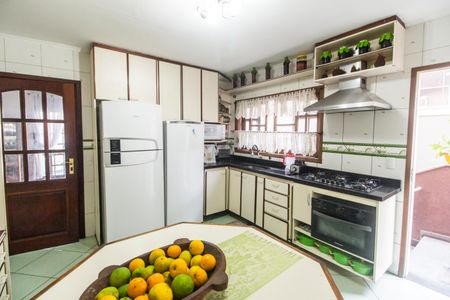 Casa de condomínio à venda com 465m², 5 quartos e 4 vagasCozinha