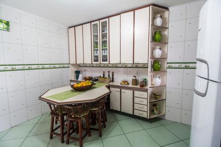 Casa de condomínio à venda com 465m², 5 quartos e 4 vagasCozinha