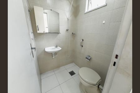 Apartamento à venda com 70m², 2 quartos e 1 vagaBanheiro de serviço