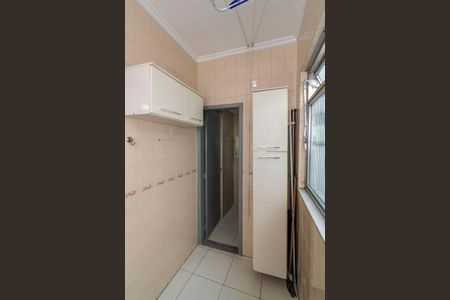 Apartamento à venda com 70m², 2 quartos e 1 vagaÁrea de Serviço