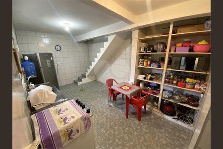 Casa à venda com 3 quartos, 120m² em Jardim Iva, São Paulo