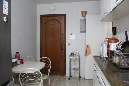 Apartamento à venda com 110m², 3 quartos e 1 vagaCozinha