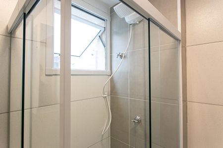 Apartamento à venda com 44m², 2 quartos e 1 vaga Apartamento à venda com 44m², 2 quartos e 1 vagaBanheiro