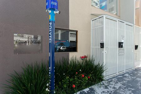 Apartamento à venda com 44m², 2 quartos e 1 vaga Apartamento à venda com 44m², 2 quartos e 1 vagaFachada