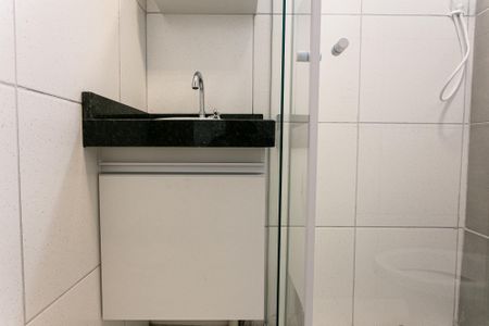 Apartamento à venda com 44m², 2 quartos e 1 vaga Apartamento à venda com 44m², 2 quartos e 1 vagaBanheiro