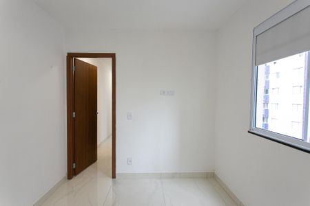 Apartamento à venda com 44m², 2 quartos e 1 vaga Apartamento à venda com 44m², 2 quartos e 1 vagaQuarto 1
