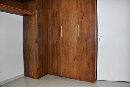 Apartamento para alugar com 46m², 2 quartos e 1 vagaQuarto 01