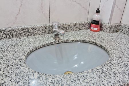 Apartamento para alugar com 72m², 2 quartos e 1 vagaBanheiro Social