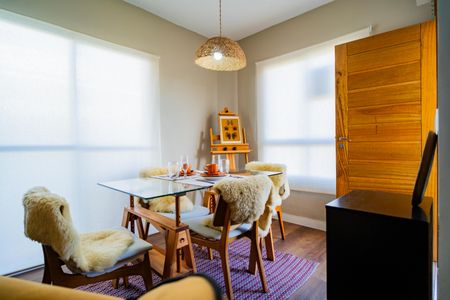 Casa para alugar com 74m², 3 quartos e 2 vagasCopa