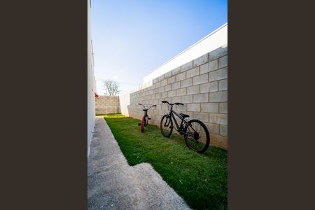 Casa para alugar com 74m², 3 quartos e 2 vagasQuintal