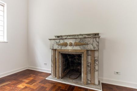 Casa à venda com 477m², 5 quartos e 5 vagasSala