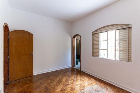 Casa à venda com 477m², 5 quartos e 5 vagasSuíte 1