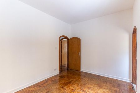 Casa à venda com 477m², 5 quartos e 5 vagasSuíte 1