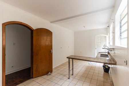 Casa à venda com 477m², 5 quartos e 5 vagasCozinha