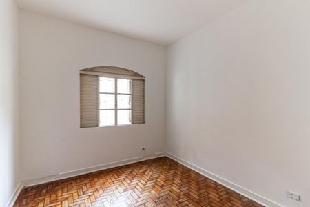 Casa à venda com 477m², 5 quartos e 5 vagasQuarto 