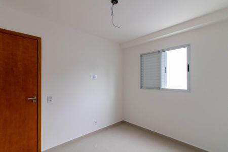 Quarto 1 de apartamento para alugar com 2 quartos, 50m² em Vila Iris, Guarulhos