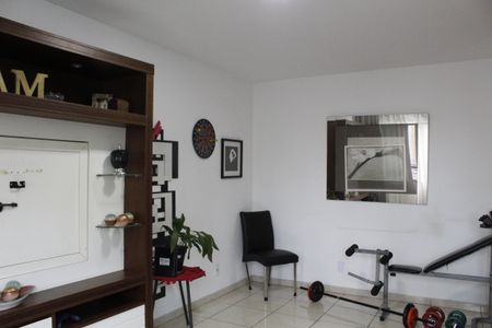 Sala de casa de condomínio à venda com 1 quarto, 70m² em Jacarepaguá, Rio de Janeiro
